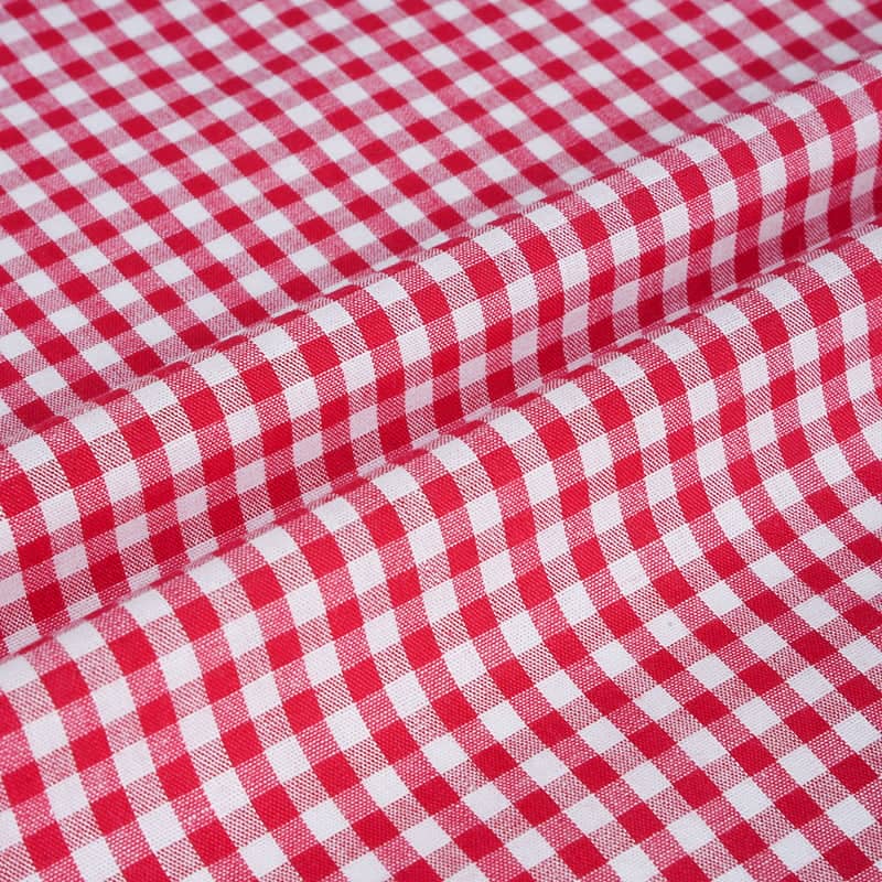 Tejido Woven de Algodón 100% Teñido con Hilo en Diseño a Cuadros Rojo y Blanco, Popular, con Buena Calidad y Suave al Tacto
